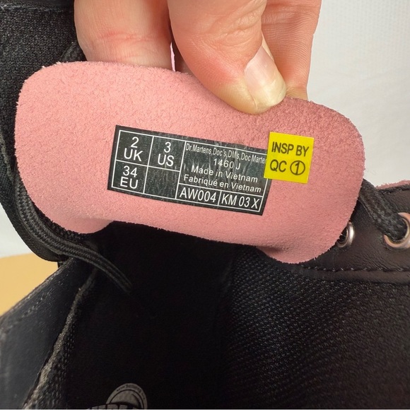 Doc Marten 1460 Kids Pink Boots Size 3Y/Woman’s 5 - Picture 6 of 8
